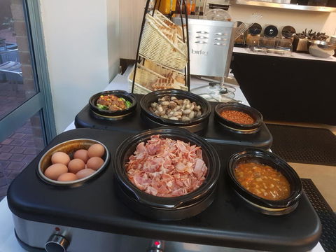 Mariners Court Hotel Sydney - VIC Tourism 16