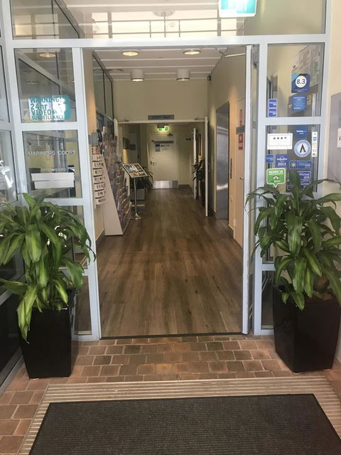 Mariners Court Hotel Sydney - VIC Tourism 24