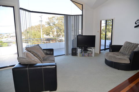 The Boat House - VIC Tourism 9