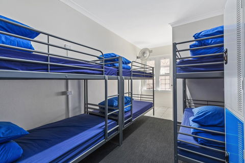 Ady's Place Backpackers, Sydney - VIC Tourism 12