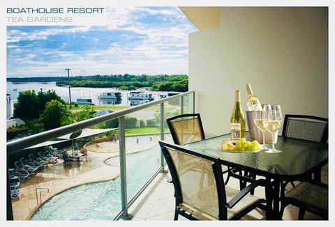 Boathouse Resort (Water Front) - VIC Tourism 10