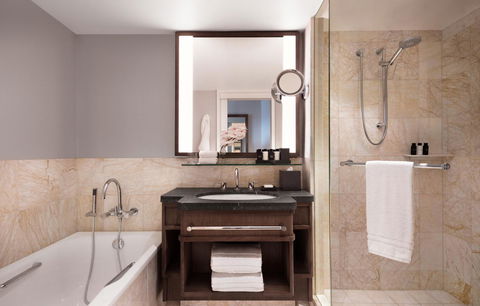 Four Seasons Hotel Sydney - VIC Tourism 5