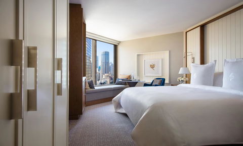 Four Seasons Hotel Sydney - VIC Tourism 9
