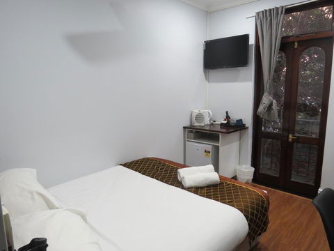 Newtown Cozy Stays - VIC Tourism 32