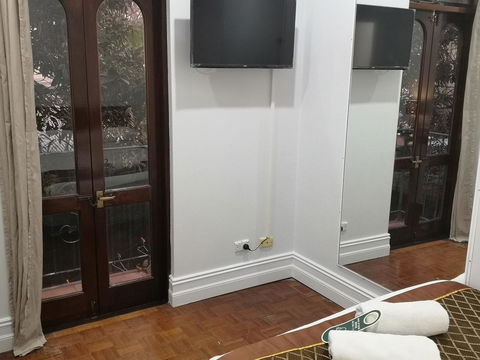 Newtown Cozy Stays - VIC Tourism 33