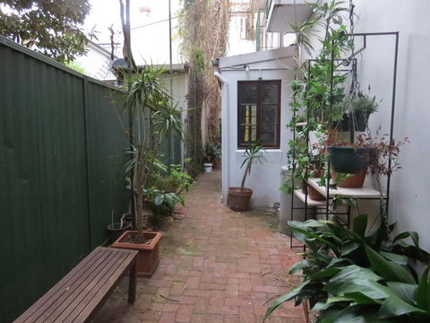 Newtown Cozy Stays - VIC Tourism 5