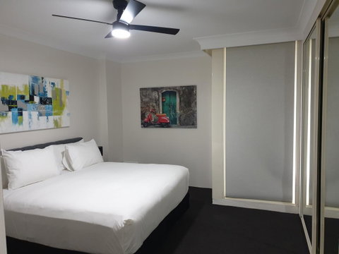 Liv Apartments Haymarket - VIC Tourism 5
