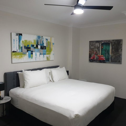 Liv Apartments Haymarket - VIC Tourism 6
