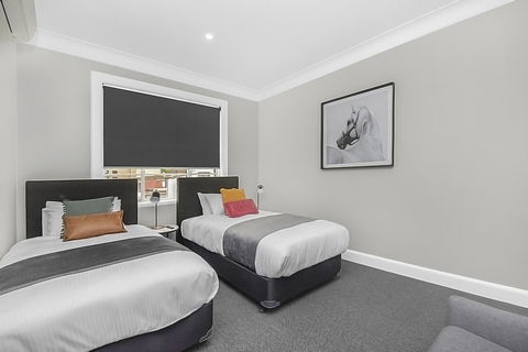 Horse And Jockey Hotel Homebush - VIC Tourism 4