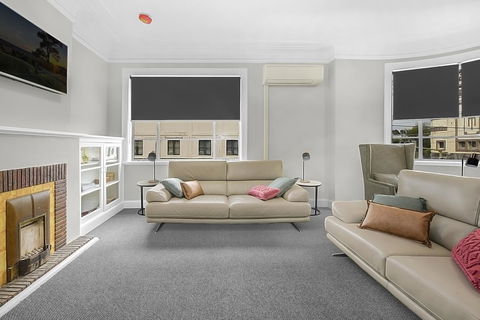 Horse And Jockey Hotel Homebush - VIC Tourism 3