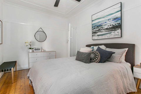 Seaspray - Manly Beach Apartment Close To The Sand - VIC Tourism 1