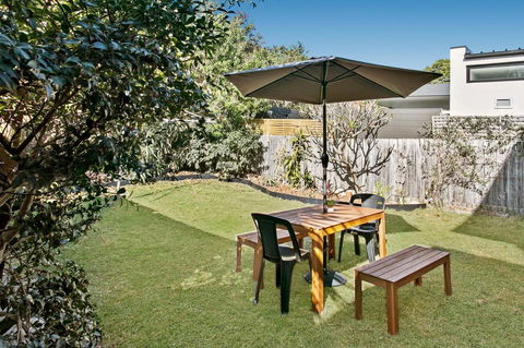 Seaspray - Manly Beach Apartment Close To The Sand - VIC Tourism 3