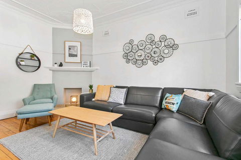 Seaspray - Manly Beach Apartment Close To The Sand - VIC Tourism 0