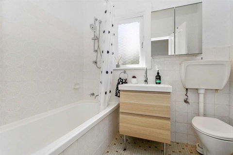 Seaspray - Manly Beach Apartment Close To The Sand - VIC Tourism 11