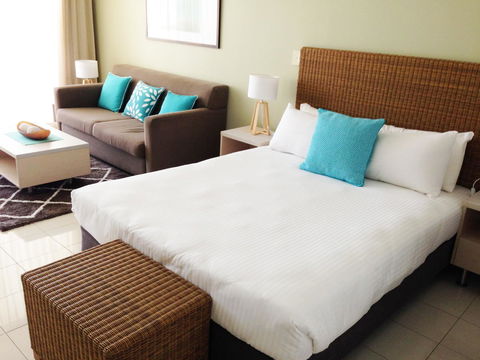 BASE Holidays - Ettalong Beach Premium Apartments - VIC Tourism 38