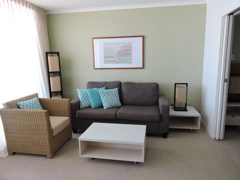 BASE Holidays - Ettalong Beach Premium Apartments - VIC Tourism 17
