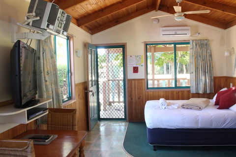 Lani\'s Holiday Island - VIC Tourism 9