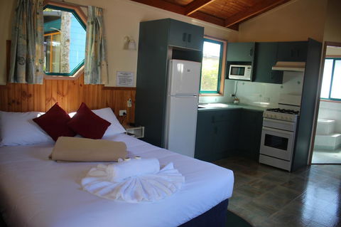 Lani\'s Holiday Island - VIC Tourism 10