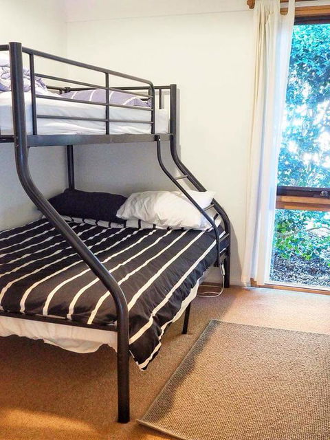 Lark Cottage - VIC Tourism 12