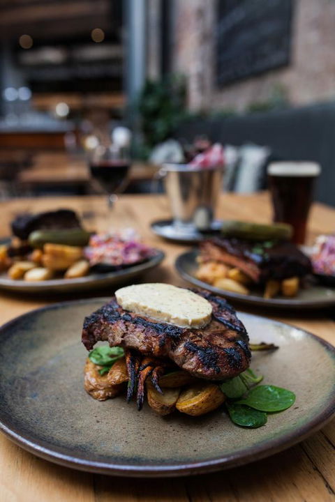 The Lucky Hotel - VIC Tourism 40
