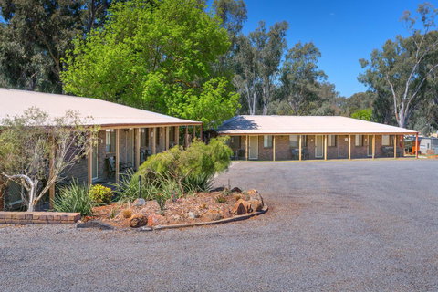 Corowa Bindaree Holiday Park - VIC Tourism 9