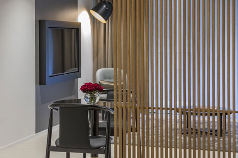 SKYE Suites Sydney - VIC Tourism 28