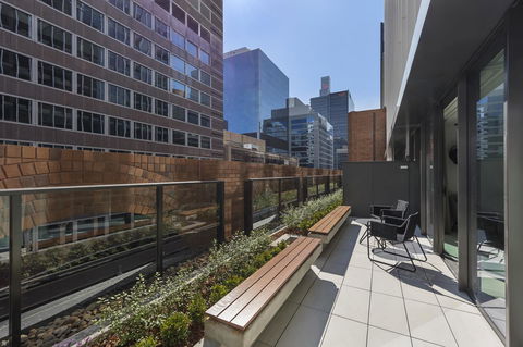 SKYE Suites Sydney - VIC Tourism 18