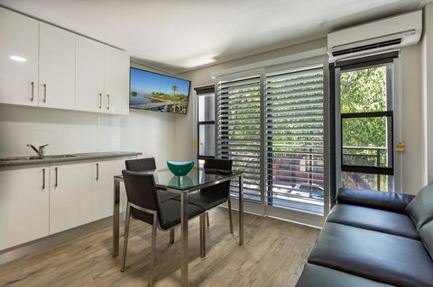 Hamilton On Beaumont - VIC Tourism 0