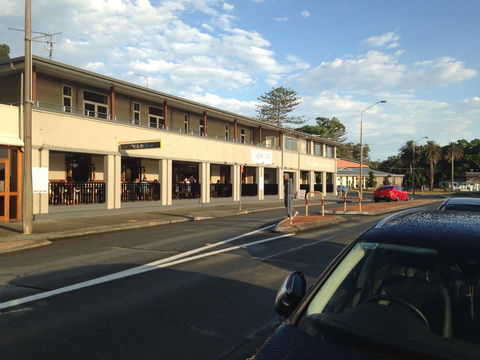 Lakes And Ocean Hotel Forster - VIC Tourism 28