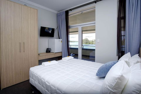 Lakes And Ocean Hotel Forster - VIC Tourism 30