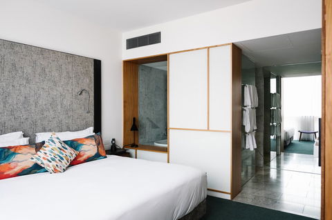 The Old Clare Hotel, Independent Collection By EVT - VIC Tourism 21