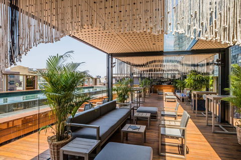 The Old Clare Hotel, Independent Collection By EVT - VIC Tourism 24