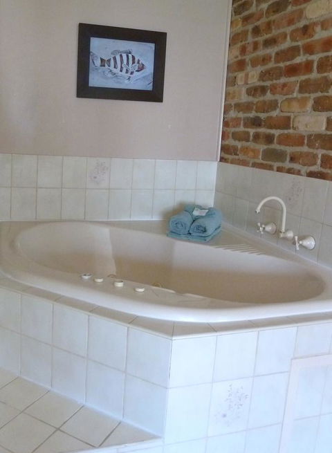 Mollymook Surfbeach Motel & Apartments - VIC Tourism 23