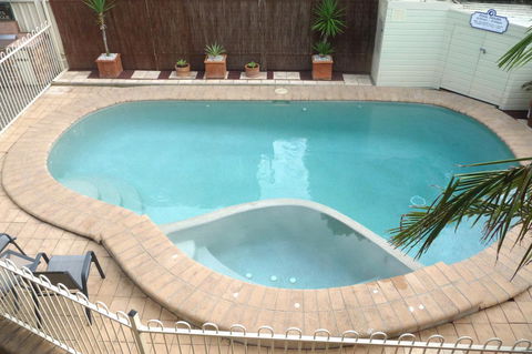 Mollymook Surfbeach Motel & Apartments - VIC Tourism 9