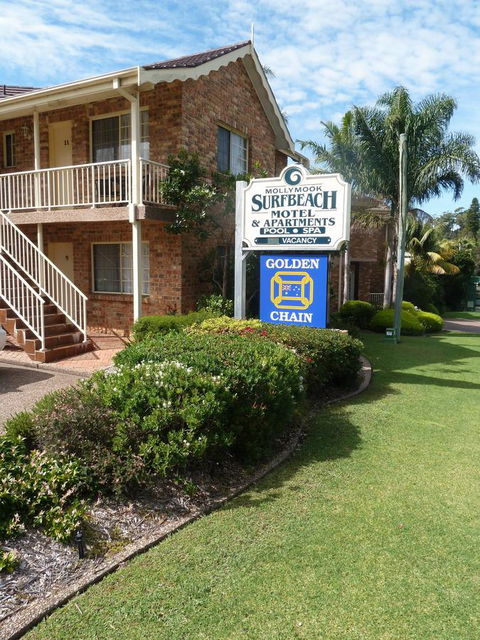 Mollymook Surfbeach Motel & Apartments - VIC Tourism 0