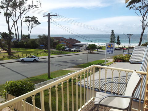 Mollymook Surfbeach Motel & Apartments - VIC Tourism 10