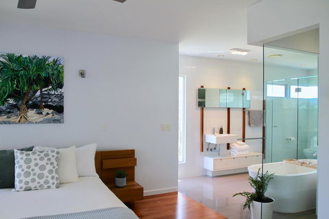 Casuarina Beachfront House - Hostie Properties - VIC Tourism 8