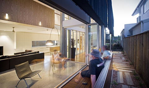 Casuarina Beachfront House - Hostie Properties - VIC Tourism 7