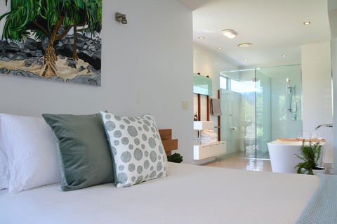 Casuarina Beachfront House - Hostie Properties - VIC Tourism 9