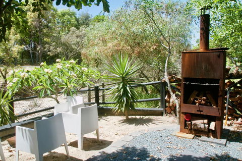 Casuarina Beachfront House - Hostie Properties - VIC Tourism 15