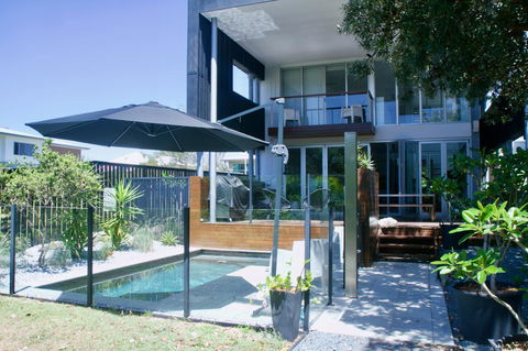 Casuarina Beachfront House - Hostie Properties - VIC Tourism 4