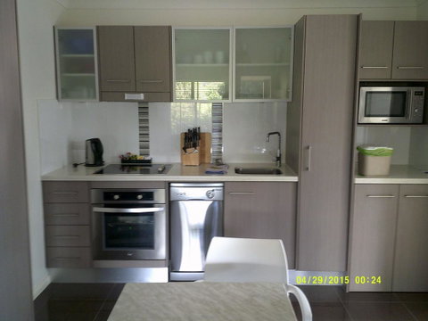 Pelican H2O One & Two Bedroom Apartments - VIC Tourism 16