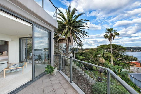 STUNNING MANLY VIEWS - VIC Tourism 9