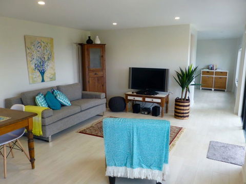 The Retreat At Palm Beach - VIC Tourism 7