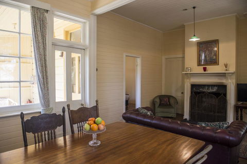 Hillview Heritage Hotel - VIC Tourism 4