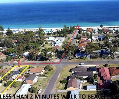 Sandy Toes Beach House Jervis Bay - 2min To Beach - VIC Tourism 2