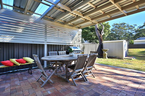 Sandy Toes Beach House Jervis Bay - 2min To Beach - VIC Tourism 3