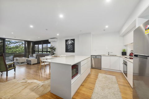 Pacific Towers Beach Resort - VIC Tourism 6