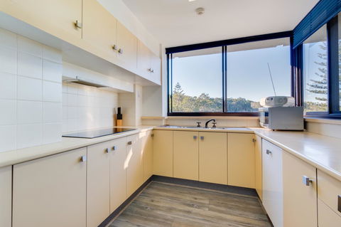 Pacific Towers Beach Resort - VIC Tourism 31