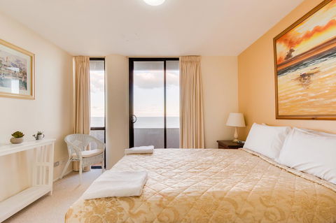 Pacific Towers Beach Resort - VIC Tourism 17